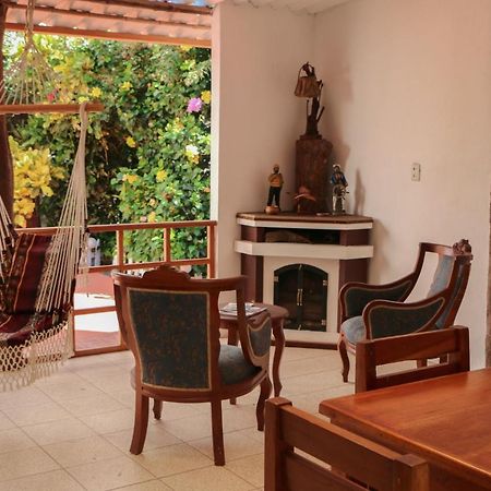 Maytenus Galapagos Puerto Ayora  Extérieur photo
