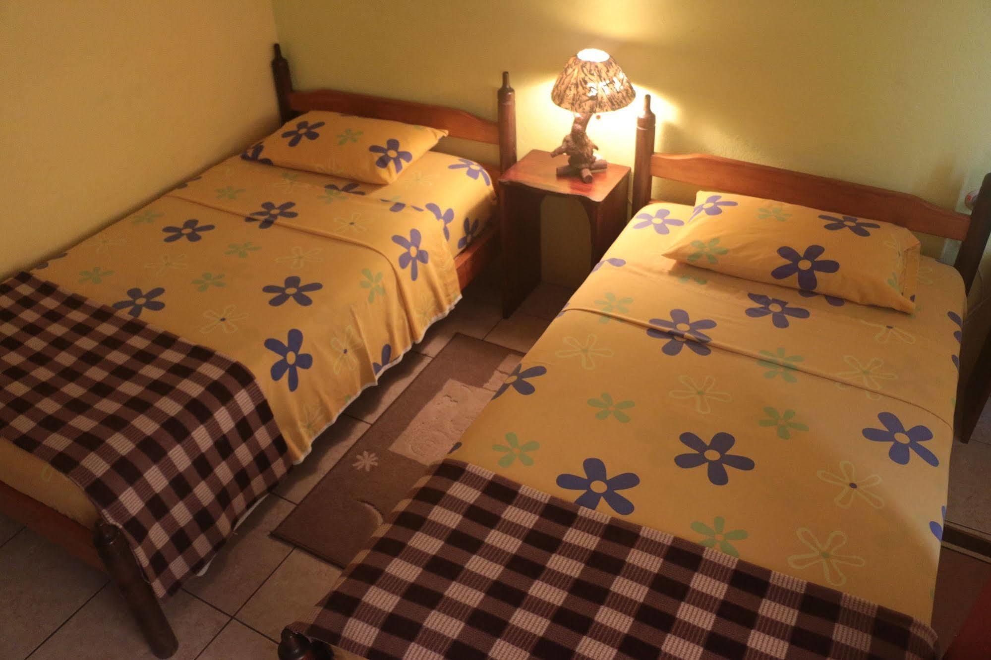 Maytenus Galapagos Puerto Ayora  Extérieur photo