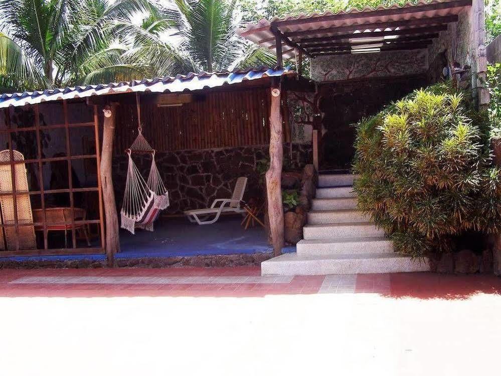 Maytenus Galapagos Puerto Ayora  Extérieur photo