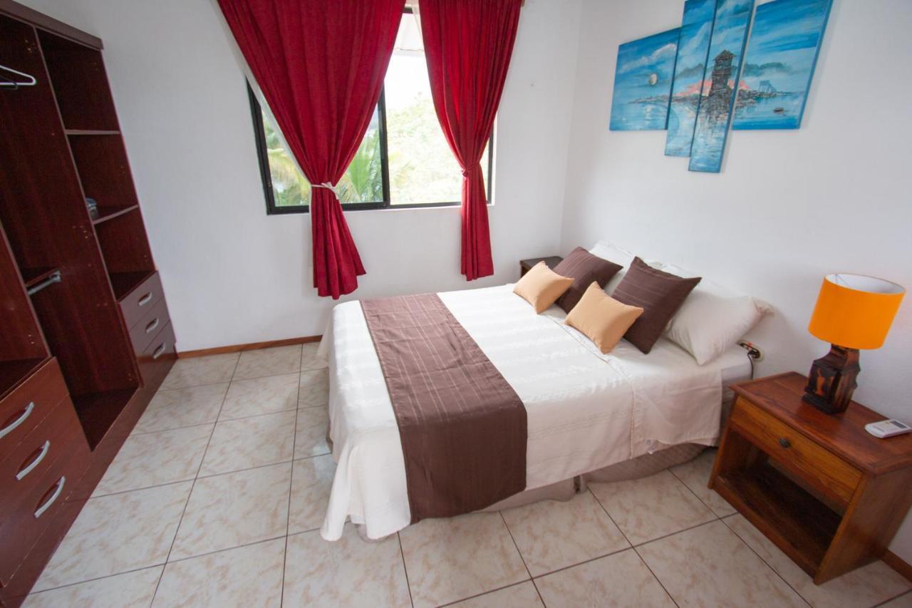 Maytenus Galapagos Puerto Ayora  Extérieur photo